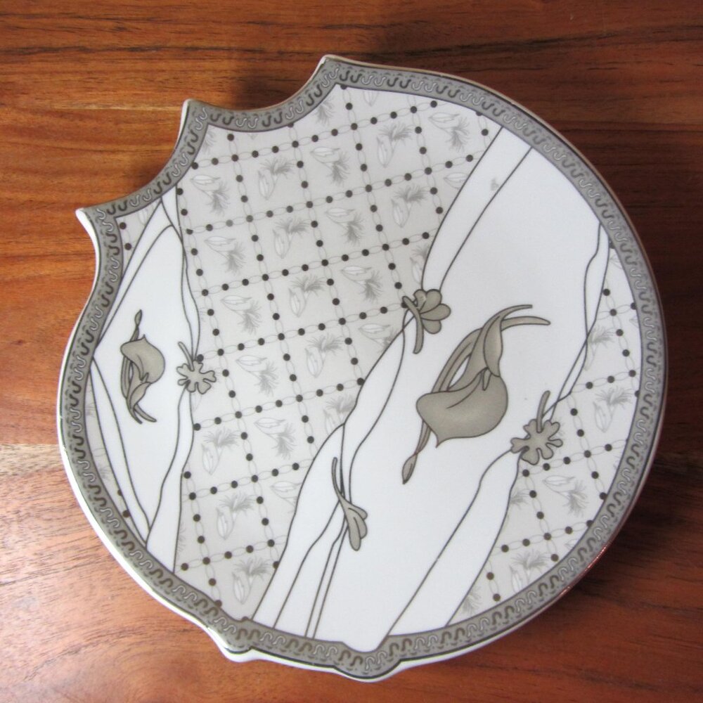 silver & white salad plate peach model japan vintage very unusual shape (W5793)